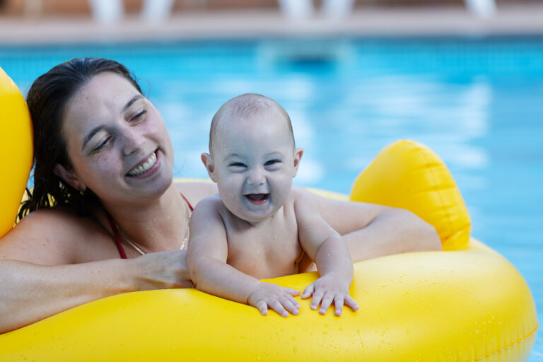 mother-and-baby-enjoy-playful-moments-in-the-pool-2024-12-07-23-49-25-utc